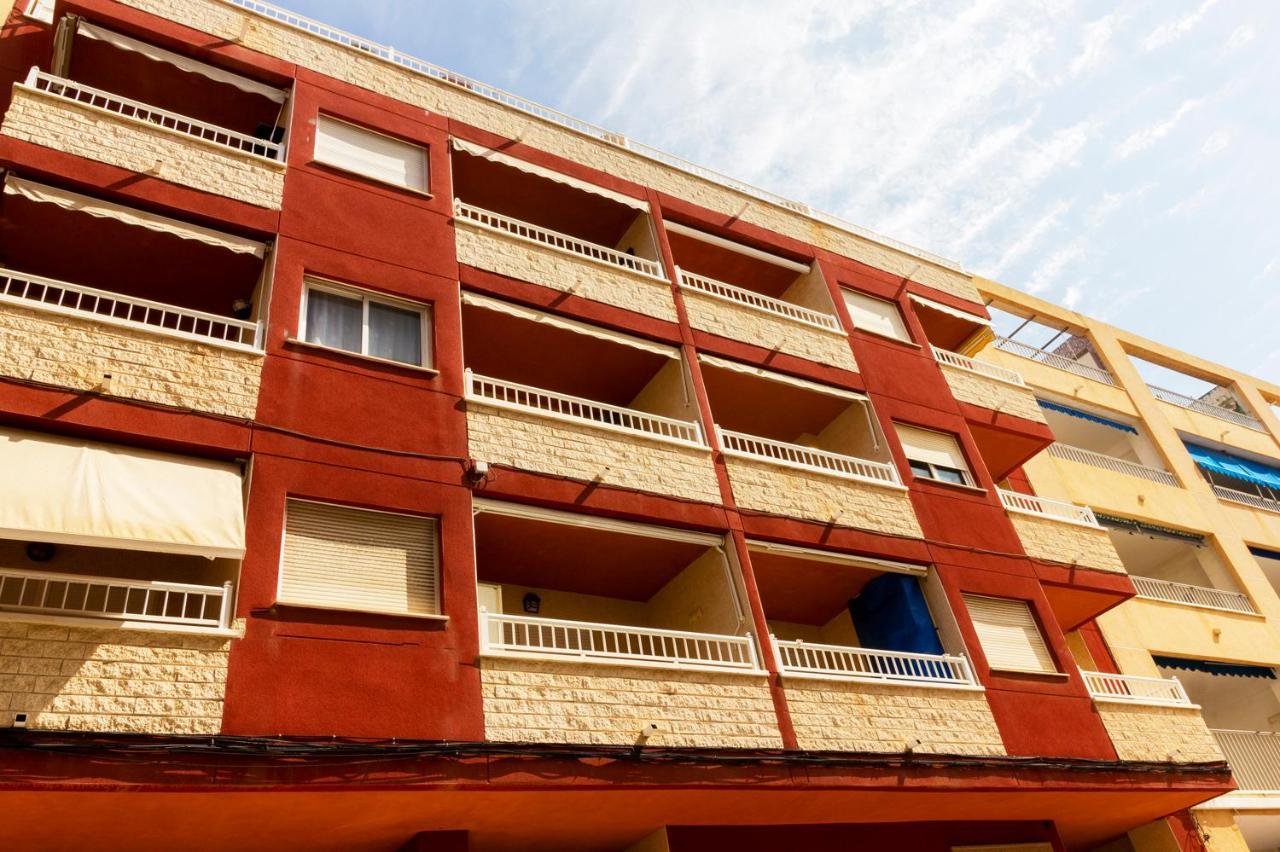 Apartamento Pink Maritimo Apartment Torrevieja Exterior photo