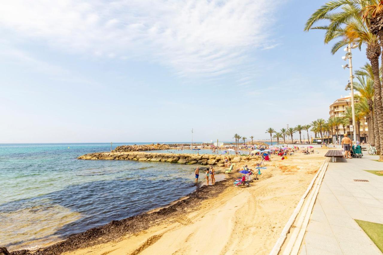 Apartamento Pink Maritimo Apartment Torrevieja Exterior photo